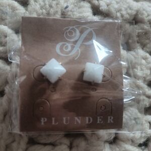 Plunder White Earrings